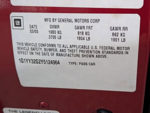 Used 2000 Chevrolet Corvette Convertible w/ Performance Handling Pkg image 20