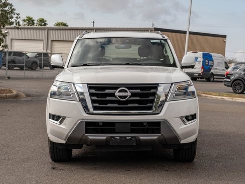 Used 2021 Nissan Armada SL image 2