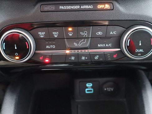 Used 2022 Ford Escape SE w/ Convenience Package image 21