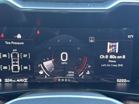 Used 2025 GMC Canyon AT4 image 21