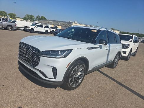 Used 2025 Lincoln Aviator Reserve w/ Illumination Package RWD image 1