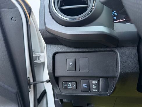 Used 2023 Toyota Tacoma TRD Off-Road w/ Technology Package AWD/4WD image 22
