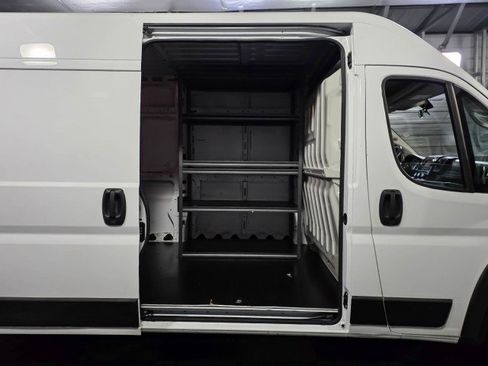Used 2021 RAM ProMaster 2500 w/ Convenience Group FWD image 10