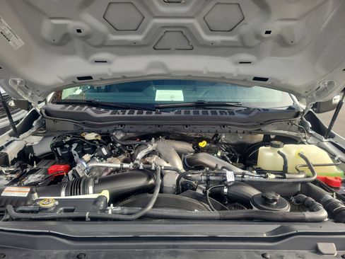 Certified 2025 Ford F350 Lariat w/ Black Appearance Package image 22