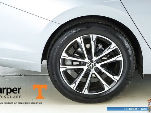 Used 2024 Volkswagen Jetta Sport image 49