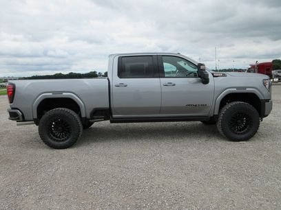 New 2026 GMC Sierra 2500 AT4 w/ AT4 Premium Plus Package