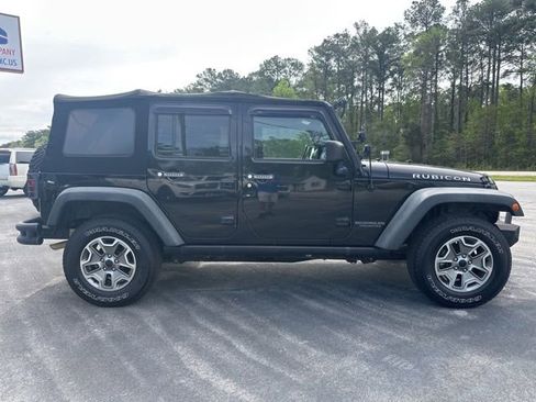 Used 2014 Jeep Wrangler Unlimited Rubicon w/ Connectivity Group image 8