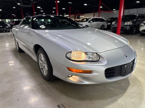 Used 2002 Chevrolet Camaro LT w/ Preferred Equipment Group 1 RWD image 8