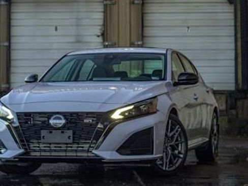 Used 2016 Nissan Altima 2.5 S w/ Power Driver Seat Package image 25