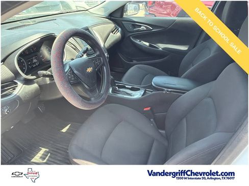 Used 2017 Chevrolet Malibu LS w/ LPO, Convenience Package 2 FWD image 14