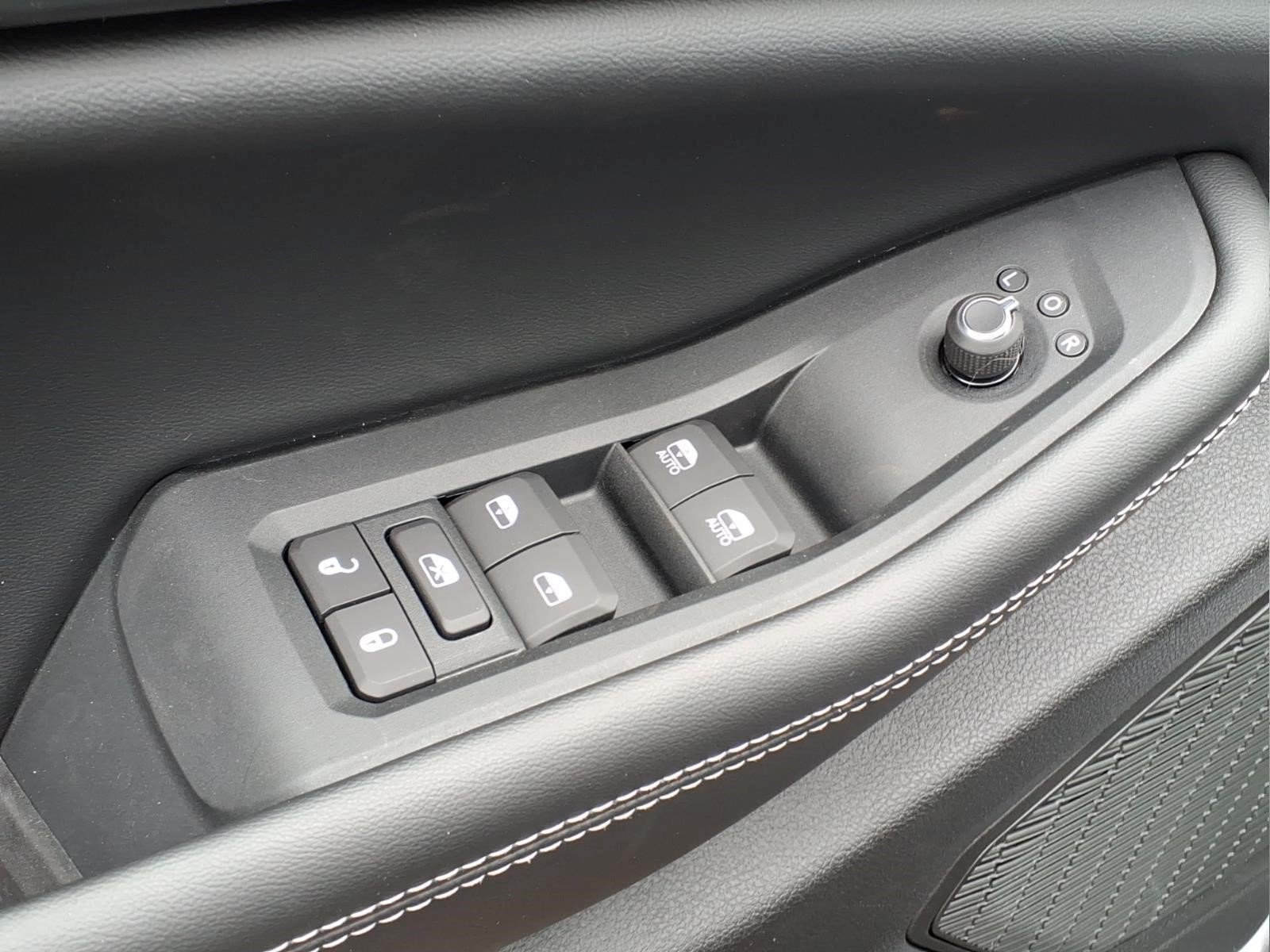New 2027 Jeep Grand Cherokee Laredo X AWD/4WD image 15