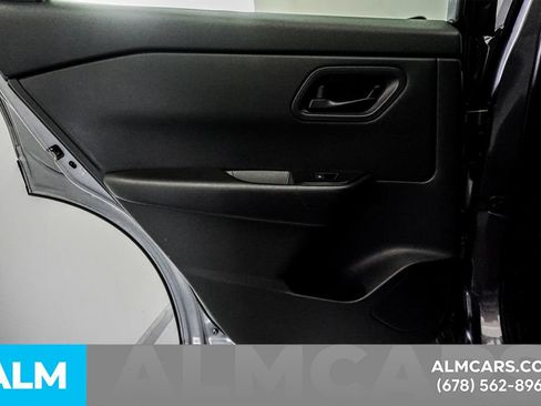 Used 2024 Nissan Rogue S FWD image 51