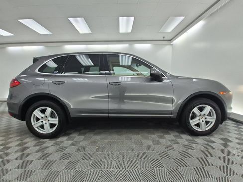 Used 2013 Porsche Cayenne AWD/4WD image 8