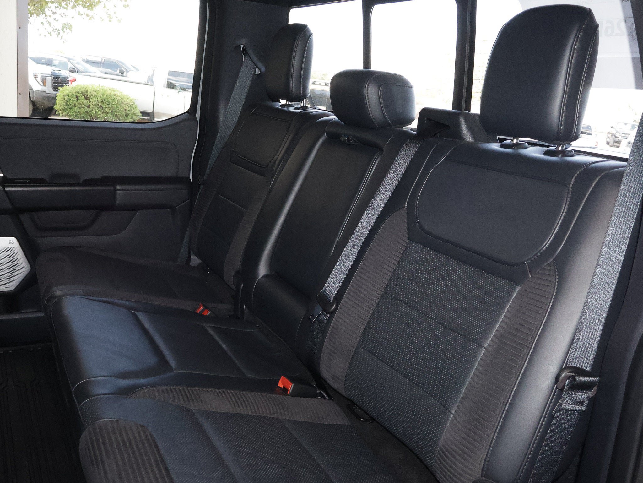 Certified 2023 Ford F150 Raptor w/ Raptor Carbon Fiber Package AWD/4WD image 39