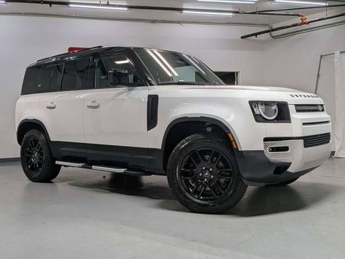 Used 2023 Land Rover Defender 110 S image 2