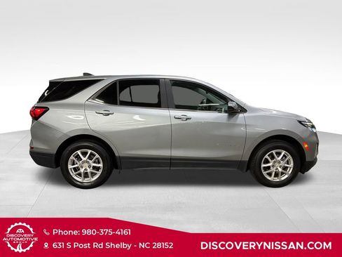 Used 2024 Chevrolet Equinox LT AWD/4WD image 5