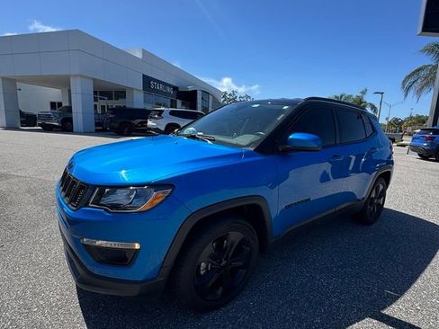 Used 2021 Jeep Compass Latitude FWD image 7