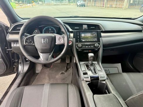 Used 2018 Honda Civic EX image 9