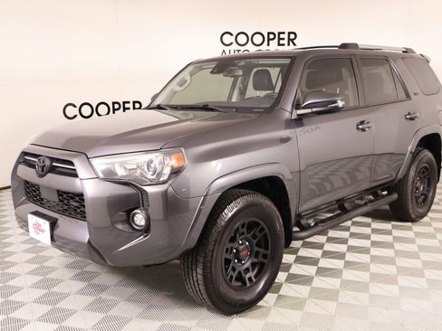 Used 2023 Toyota 4Runner SR5 Premium w/ Moonroof Package AWD/4WD image 12