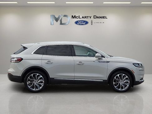 Used 2023 Lincoln Nautilus Reserve w/ Class II Trailer Tow Package FWD image 6