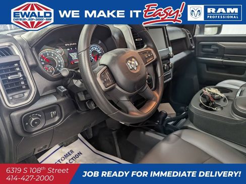 New 2024 RAM 2500 Tradesman w/ Chrome Appearance Group image 6