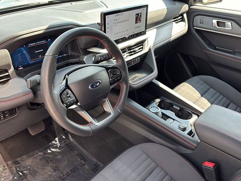 Used 2026 Ford Explorer ST-Line AWD/4WD image 13