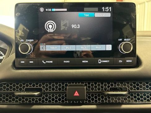 Certified 2025 Honda HR-V Sport image 31