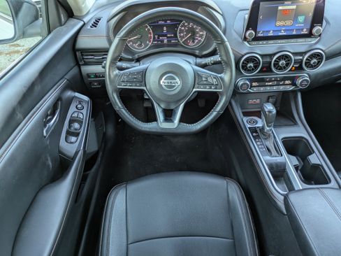 Used 2023 Nissan Sentra SR w/ SR Premium Package image 4