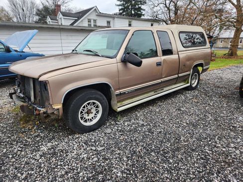 Used 1997 Chevrolet Silverado 1500 2WD Extended Cab image 1