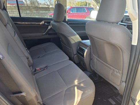 Used 2023 Lexus GX 460 Premium image 27