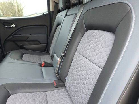 Used 2019 Chevrolet Colorado Z71 AWD/4WD image 15