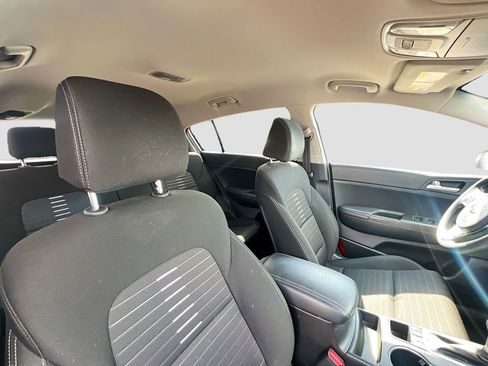 Used 2018 Kia Sportage LX image 27