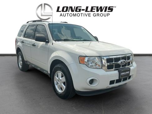 Used 2011 Ford Escape XLS w/ 102A Rapid Spec Order Code FWD image 10