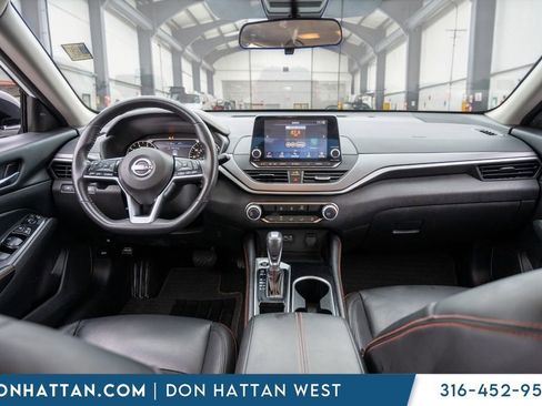 Used 2024 Nissan Altima 2.5 SR image 3