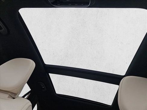 Certified 2024 Mercedes-Benz GLC 300 4MATIC image 18