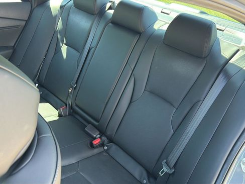Used 2025 Honda Accord Sport image 30