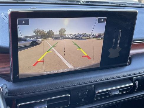 Used 2022 Lincoln Nautilus Reserve image 17