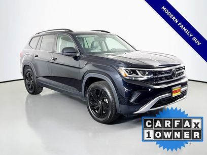 Used 2023 Volkswagen Atlas SE w/ Panoramic Sunroof Package