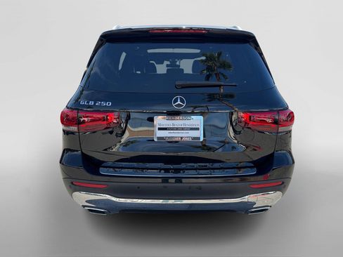 Certified 2023 Mercedes-Benz GLB 250 image 4