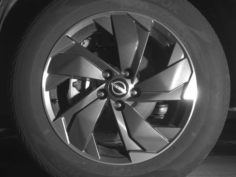 Used 2025 Nissan Rogue SV AWD/4WD image 12