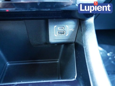 Used 2022 Jeep Compass Limited image 26