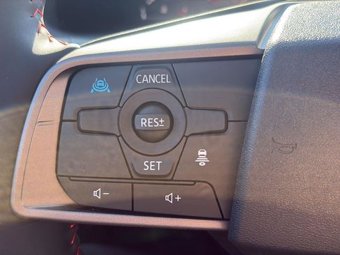 New 2026 Nissan Sentra SR w/ SR Premium Package image 30