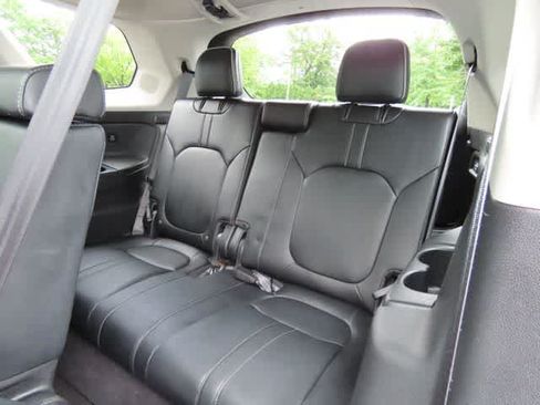 Certified 2023 Honda Pilot Elite image 16