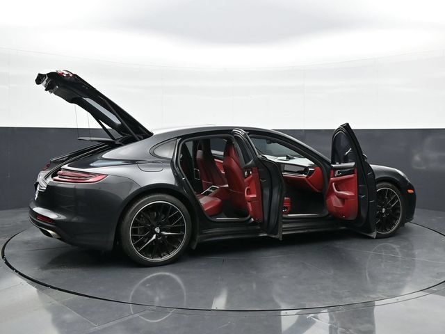 Used 2020 Porsche Panamera 4 AWD/4WD image 51