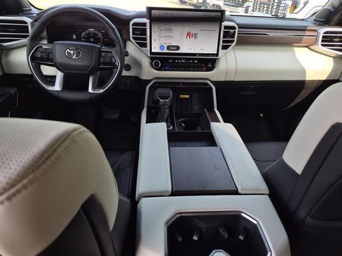 Used 2024 Toyota Sequoia Capstone AWD/4WD image 18