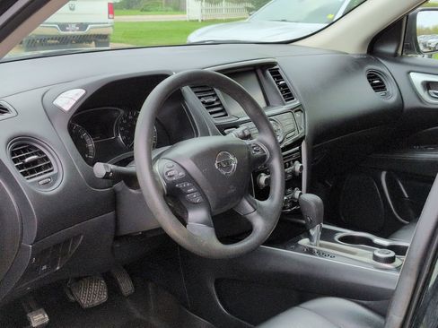 Certified 2019 Nissan Pathfinder S AWD/4WD image 15