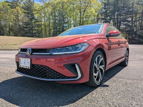 New 2026 Volkswagen Jetta SEL FWD image 8