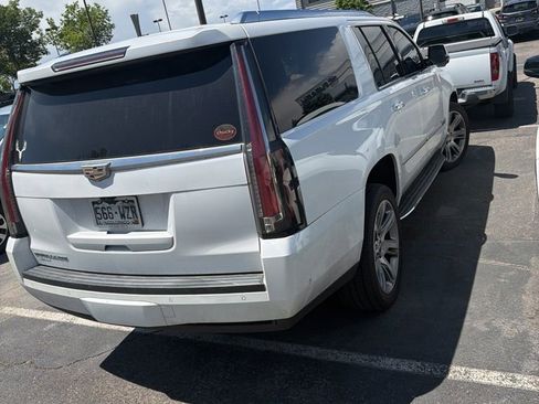Used 2017 Cadillac Escalade ESV Luxury AWD/4WD image 1