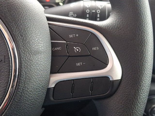 Used 2023 Jeep Renegade Latitude AWD/4WD image 23