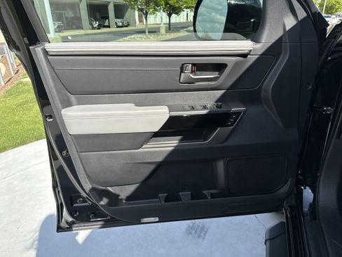 Certified 2025 Toyota Tundra Limited AWD/4WD image 14